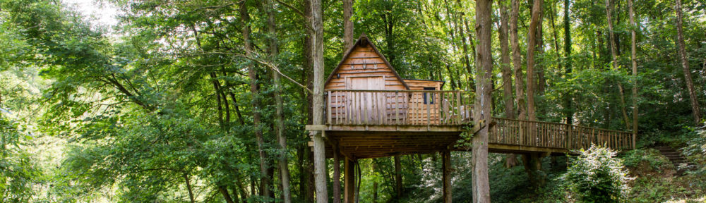 Moulin de Lisogne, Cabanes dans les arbres